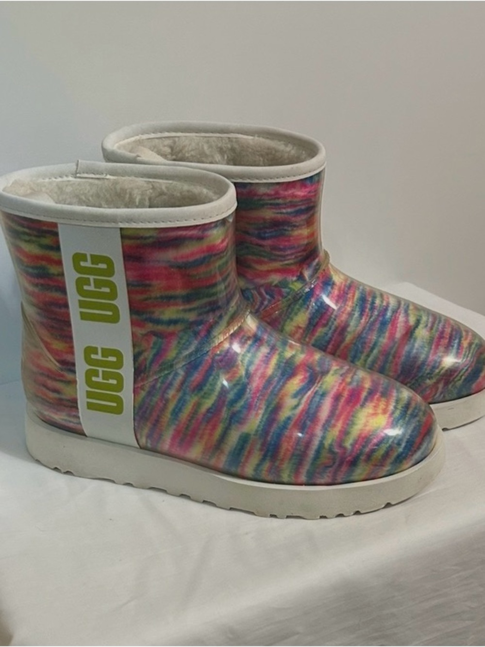 UGG rainbow waterproof boots size 7